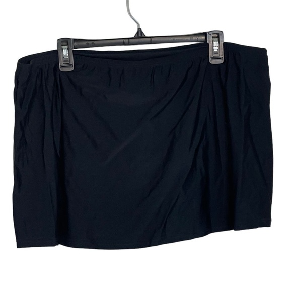 NWT- Delta Burke swim Skort. Size 22W New-old Stock - Picture 2 of 5